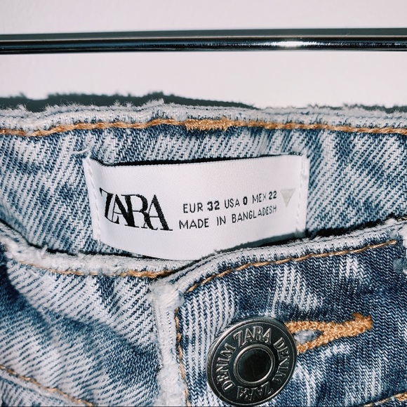 Zara Ripped Jeans - Picture 2 of 3